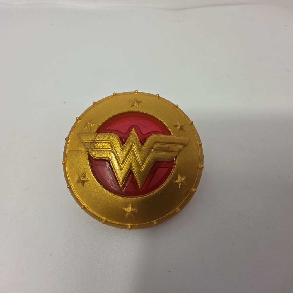 Wonder Woman Shield 2" Replacement Part Piece